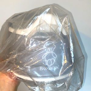 BABYBJÖRN Smart Potty is a compact and convenient potty